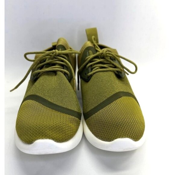 Nike LunarCharge Essential 'Camper Green' Mens Size 10.5  Green Athletic Trainer - Picture 4 of 13